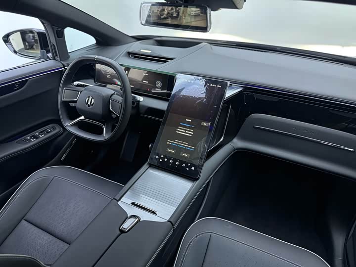 Фото 27 - HiPhi X