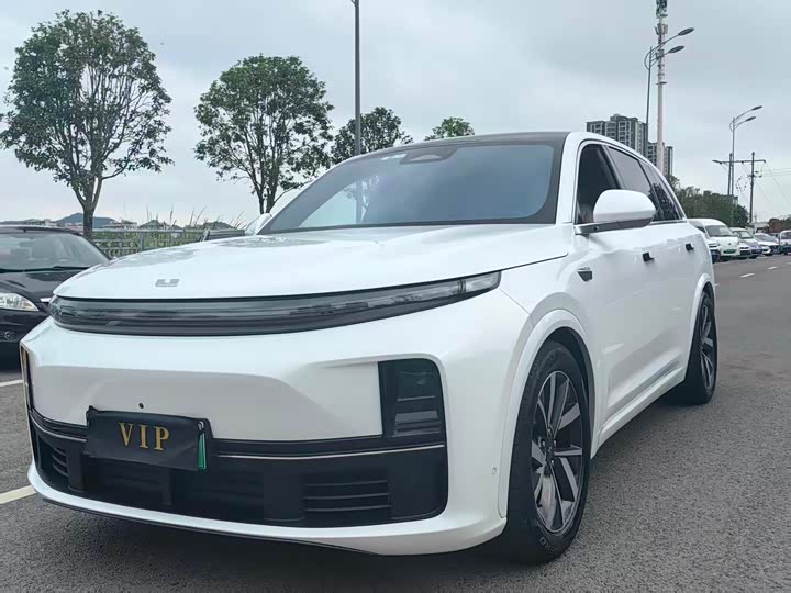 Фото 1 - LiXiang L7