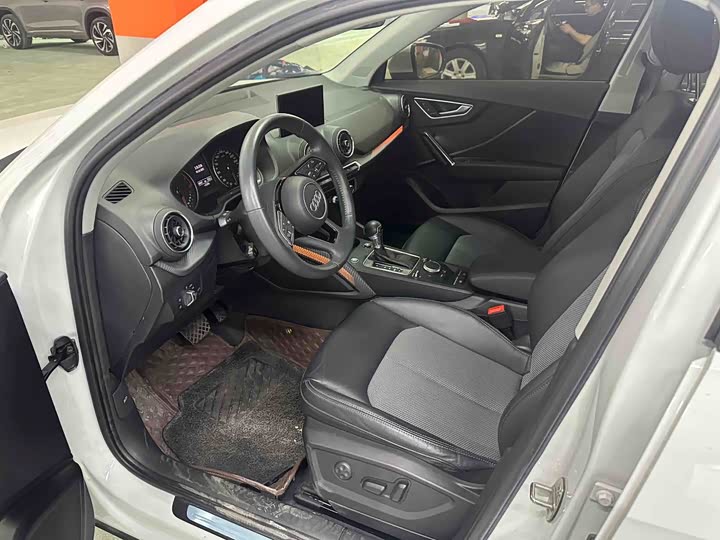 Фото 3 - Audi Q2L