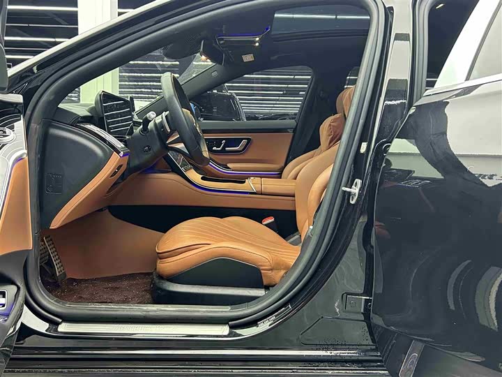 Фото 6 - Mercedes-Benz S-Class