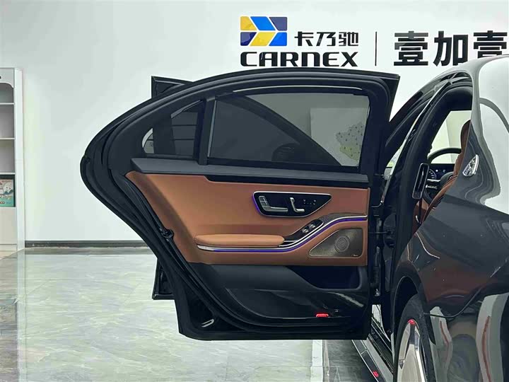 Фото 7 - Mercedes-Benz S-Class