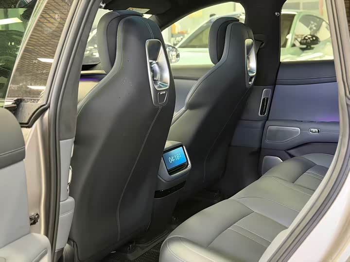 Фото 6 - Xiaomi YU7