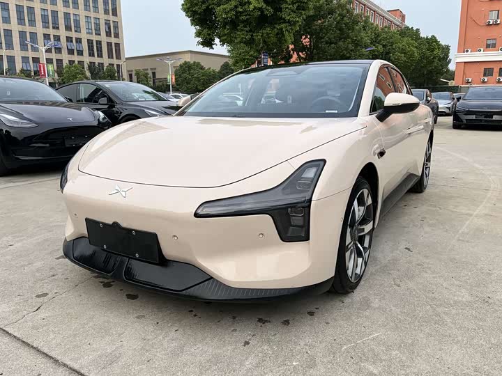 Фото 2 - XPeng Mona M03