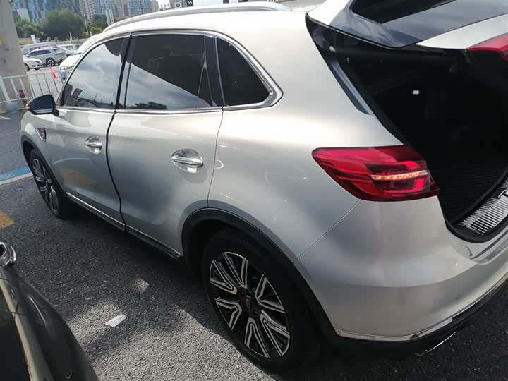 Фото 5 - Hongqi HS5