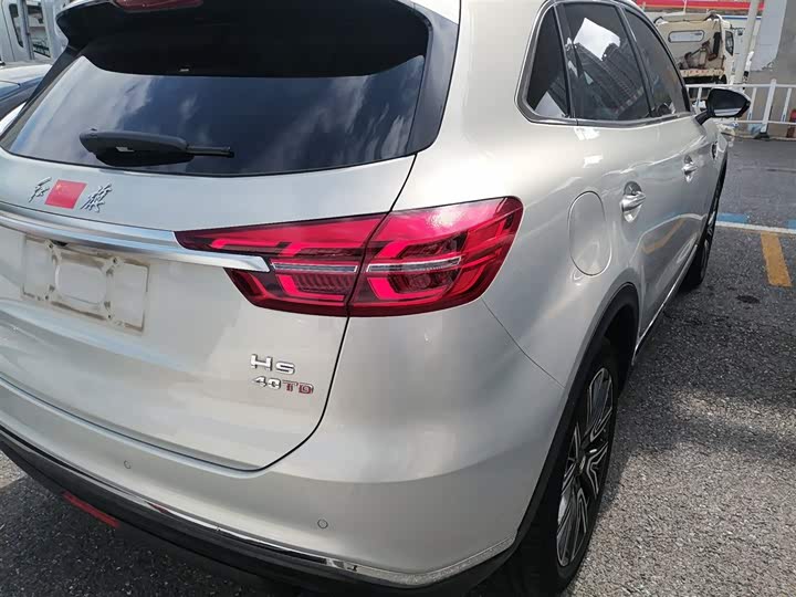 Фото 8 - Hongqi HS5