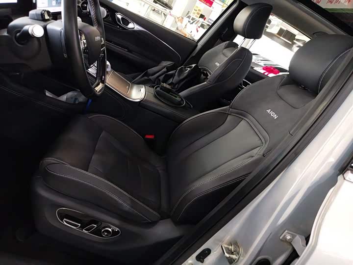 Фото 15 - GAC Aion V