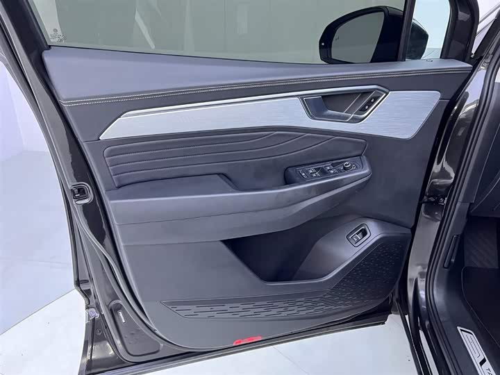 Фото 17 - Volkswagen Talagon