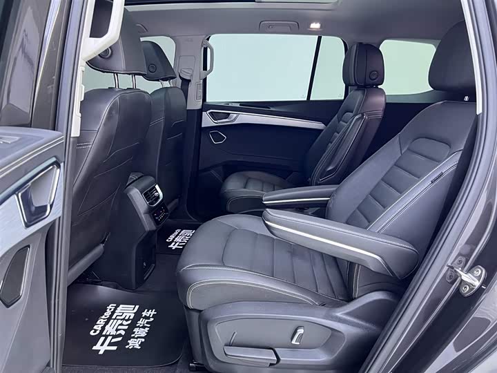 Фото 18 - Volkswagen Talagon