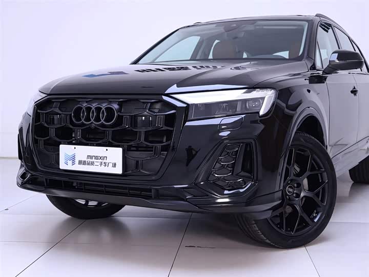 Фото 3 - Audi Q7
