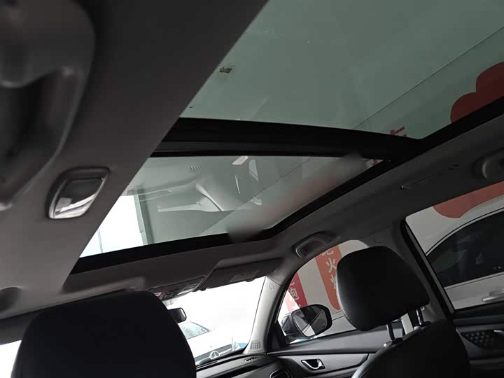 Фото 12 - Changan CS75