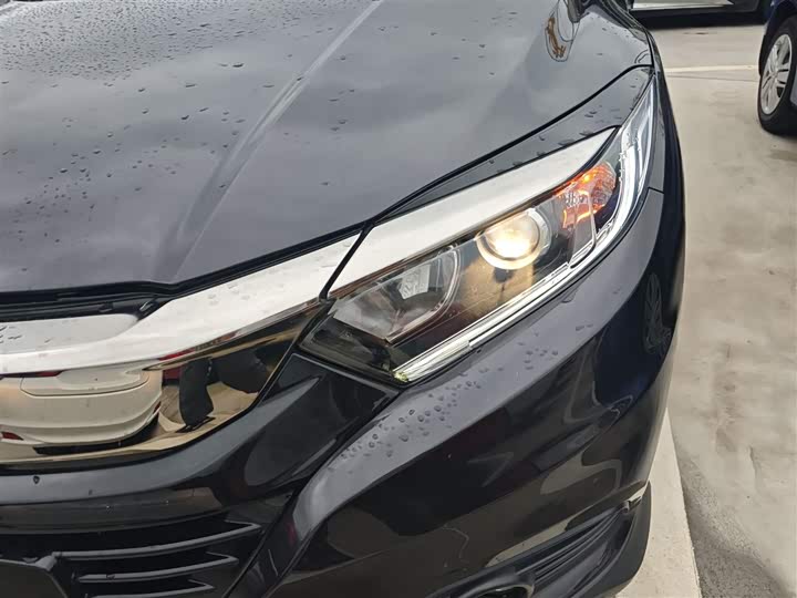 Фото 12 - Honda Vezel