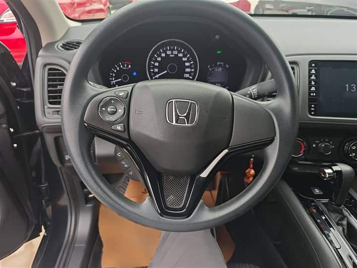 Фото 14 - Honda Vezel