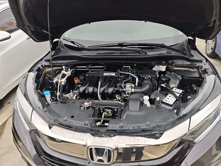 Фото 4 - Honda Vezel