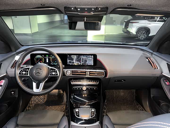 Фото 11 - Mercedes-Benz EQC