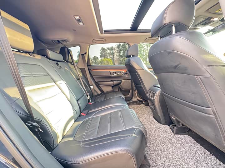 Фото 12 - Honda CR-V