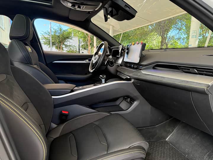 Фото 12 - Geely Preface