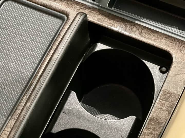 Фото 11 - Toyota Alphard