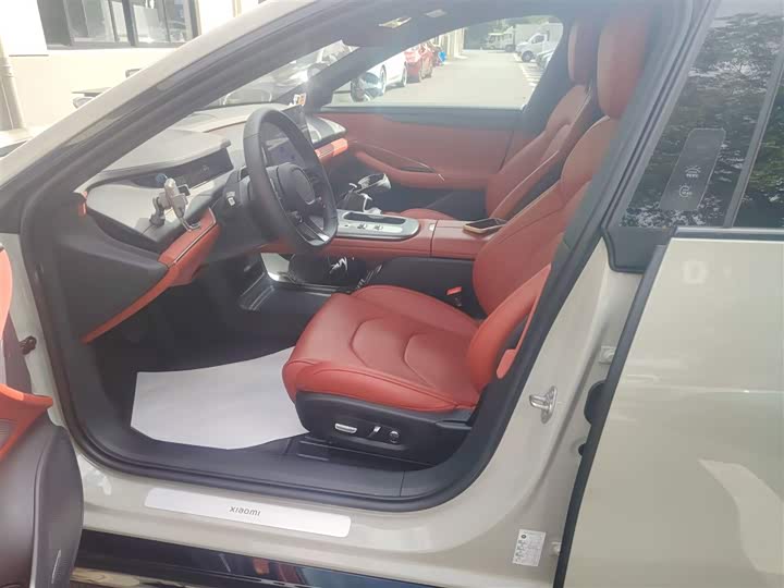 Фото 15 - Xiaomi SU7