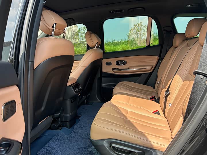 Фото 10 - Nio ES8