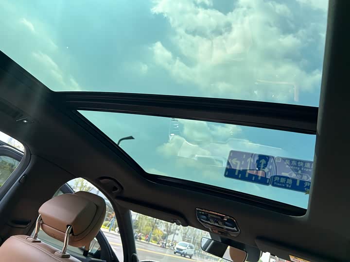 Фото 15 - Nio ES8