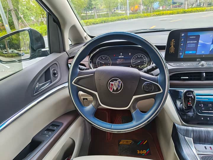 Фото 6 - Buick GL8 ES