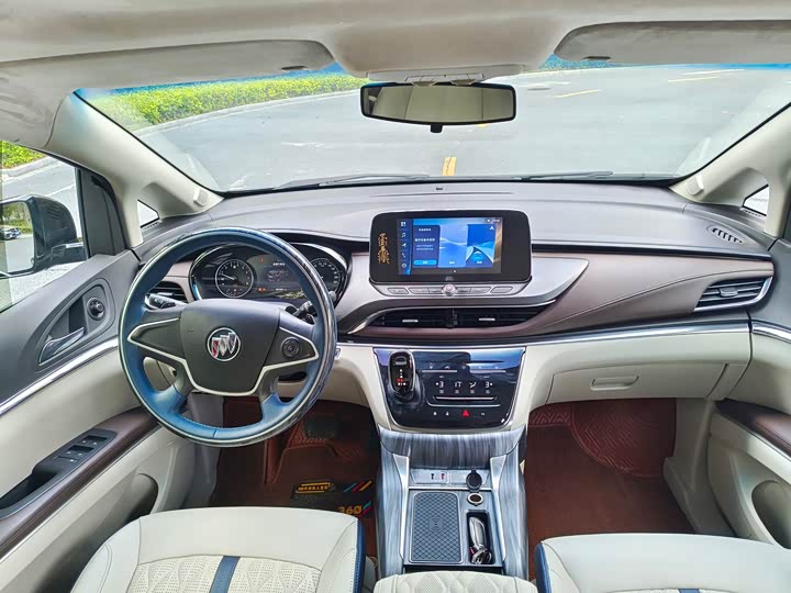 Фото 8 - Buick GL8 ES