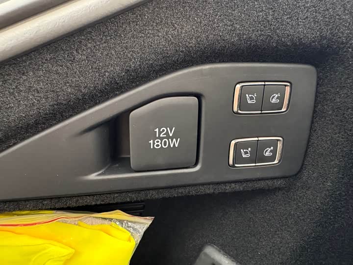 Фото 18 - HiPhi Z