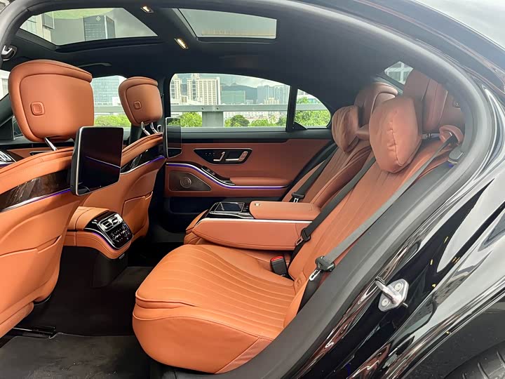 Фото 8 - Mercedes-Benz S-Class