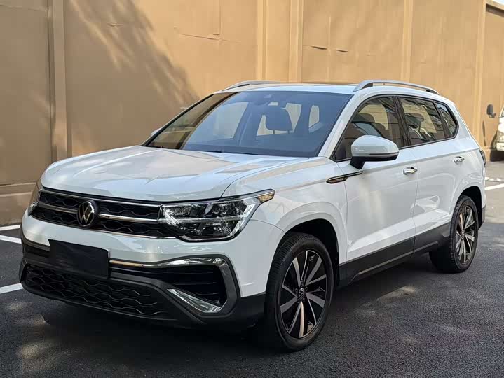 Фото 1 - Volkswagen Tharu