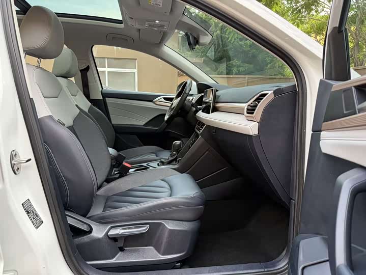 Фото 16 - Volkswagen Tharu