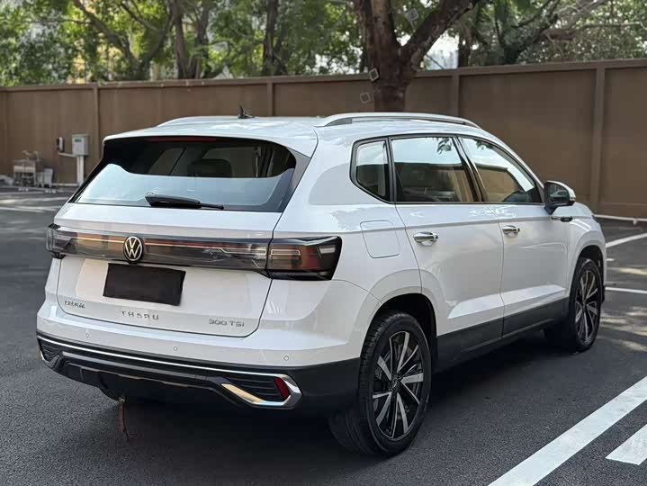 Фото 5 - Volkswagen Tharu