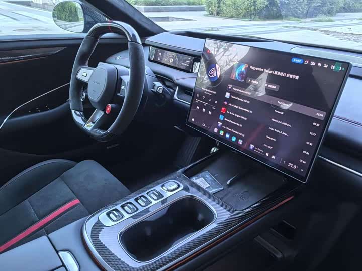 Фото 13 - Xiaomi SU7 Ultra