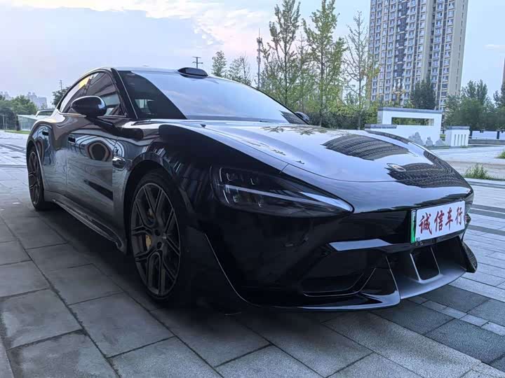 Фото 3 - Xiaomi SU7 Ultra