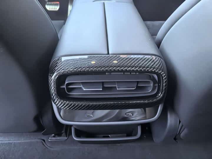 Фото 9 - Xiaomi SU7 Ultra