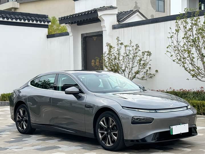 Фото 3 - XPeng P7