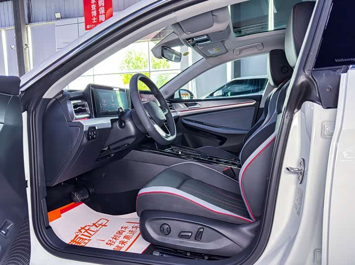 Фото 2 - Volkswagen Lamando L