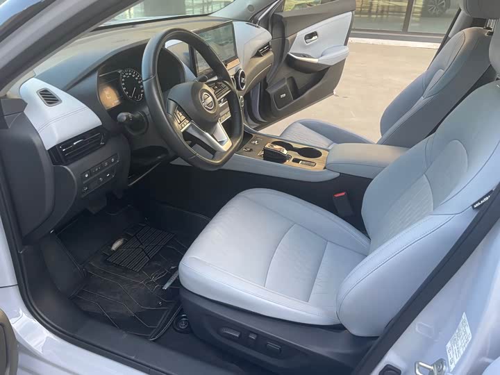 Фото 11 - Nissan Sylphy