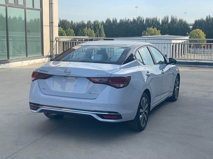 Фото 5 - Nissan Sylphy