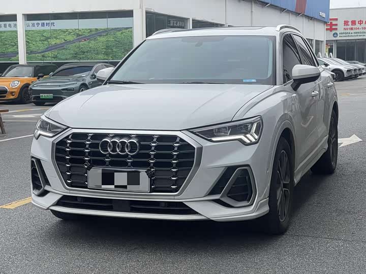 Фото 1 - Audi Q3