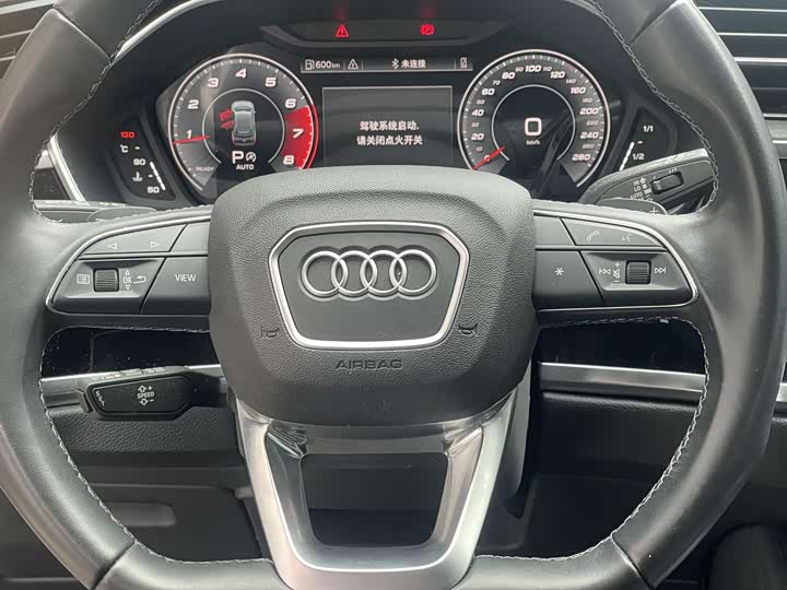 Фото 5 - Audi Q3
