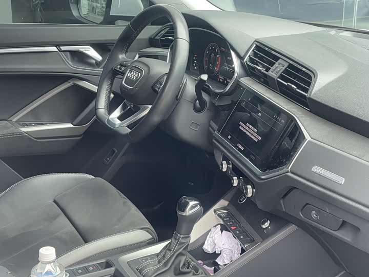 Фото 9 - Audi Q3