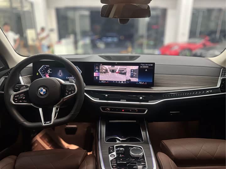 Фото 4 - BMW X7
