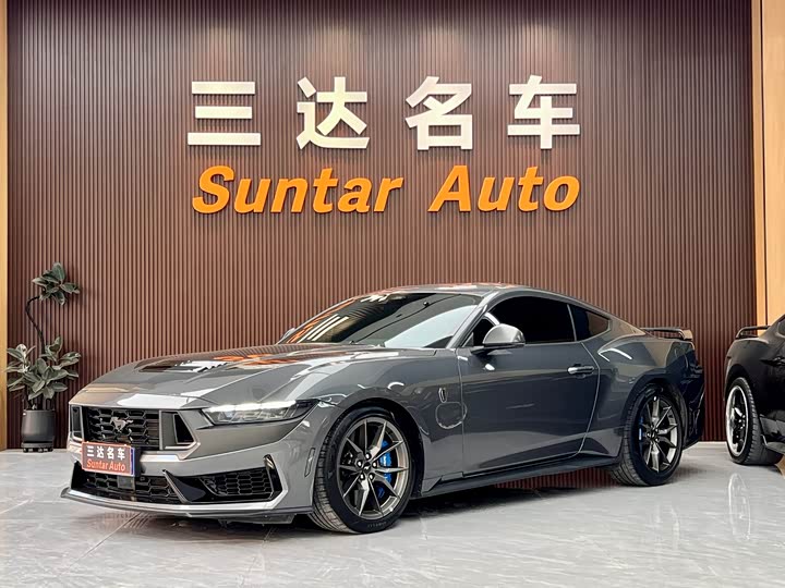 Фото 1 - Ford Mustang