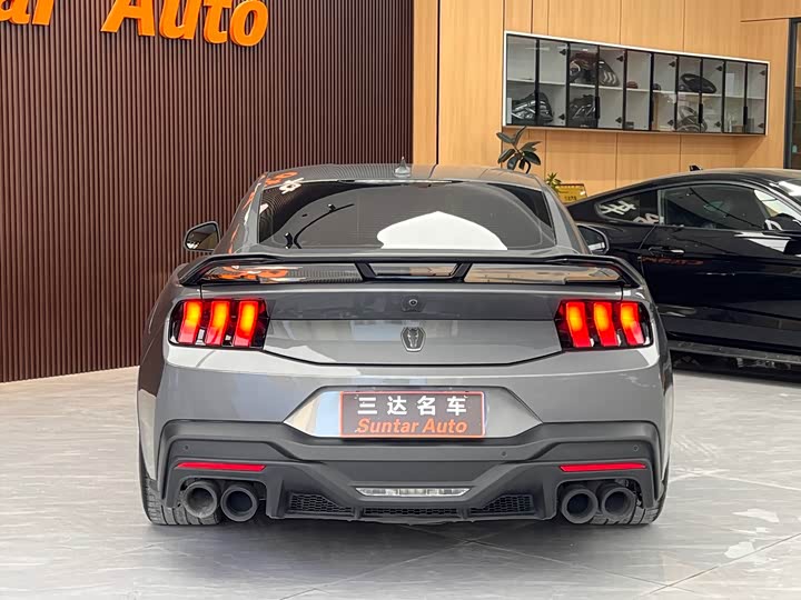 Фото 6 - Ford Mustang