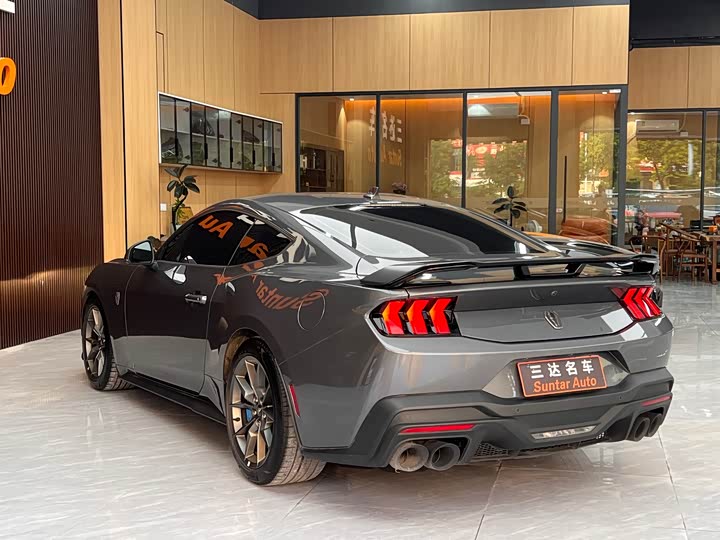 Фото 7 - Ford Mustang