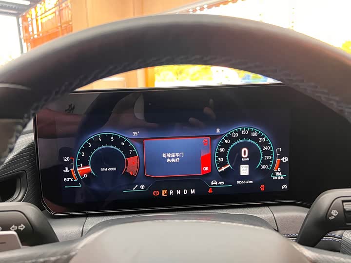 Фото 9 - Ford Mustang