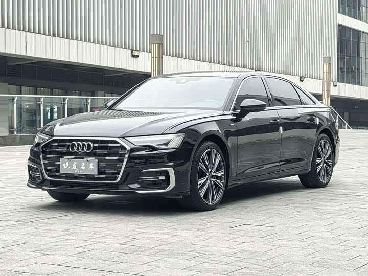 Фото 1 - Audi A6L