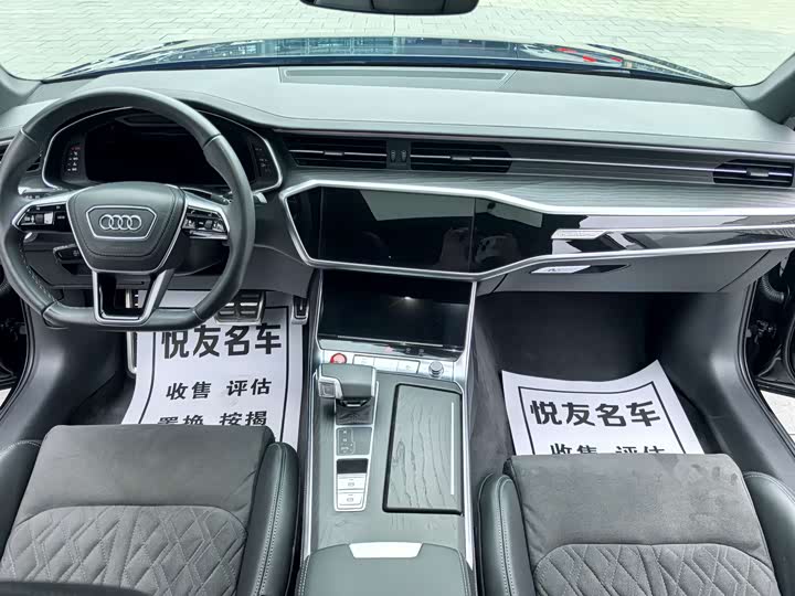 Фото 19 - Audi A6L