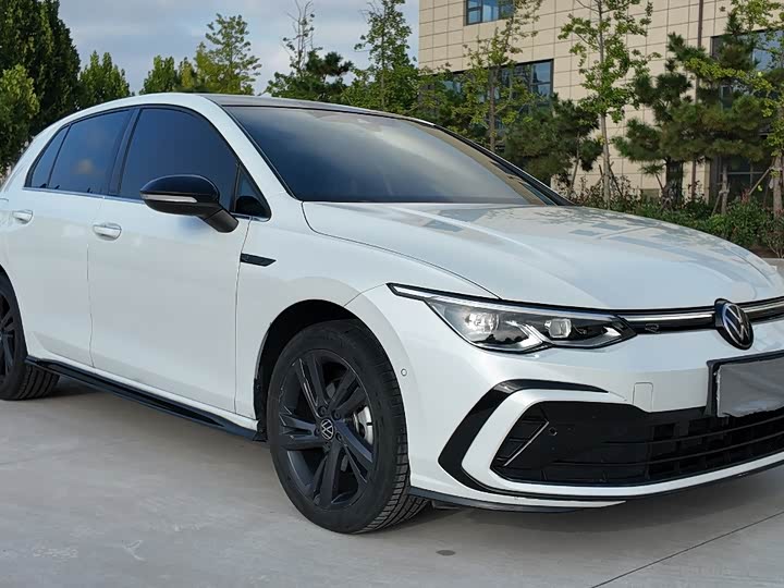 Фото 3 - Volkswagen Golf