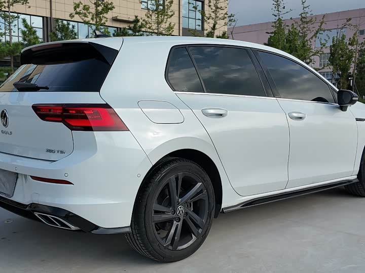 Фото 4 - Volkswagen Golf